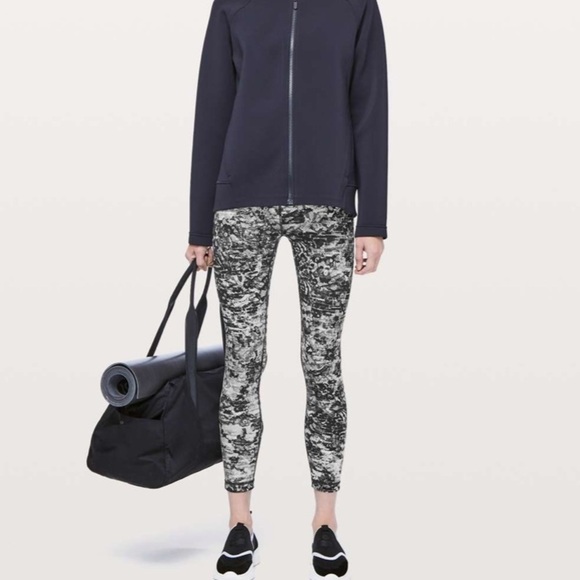 Lululemon Wunder Under High-Rise 7/8 Tight *Full-On Luxtreme 25" - Picture 14 of 14